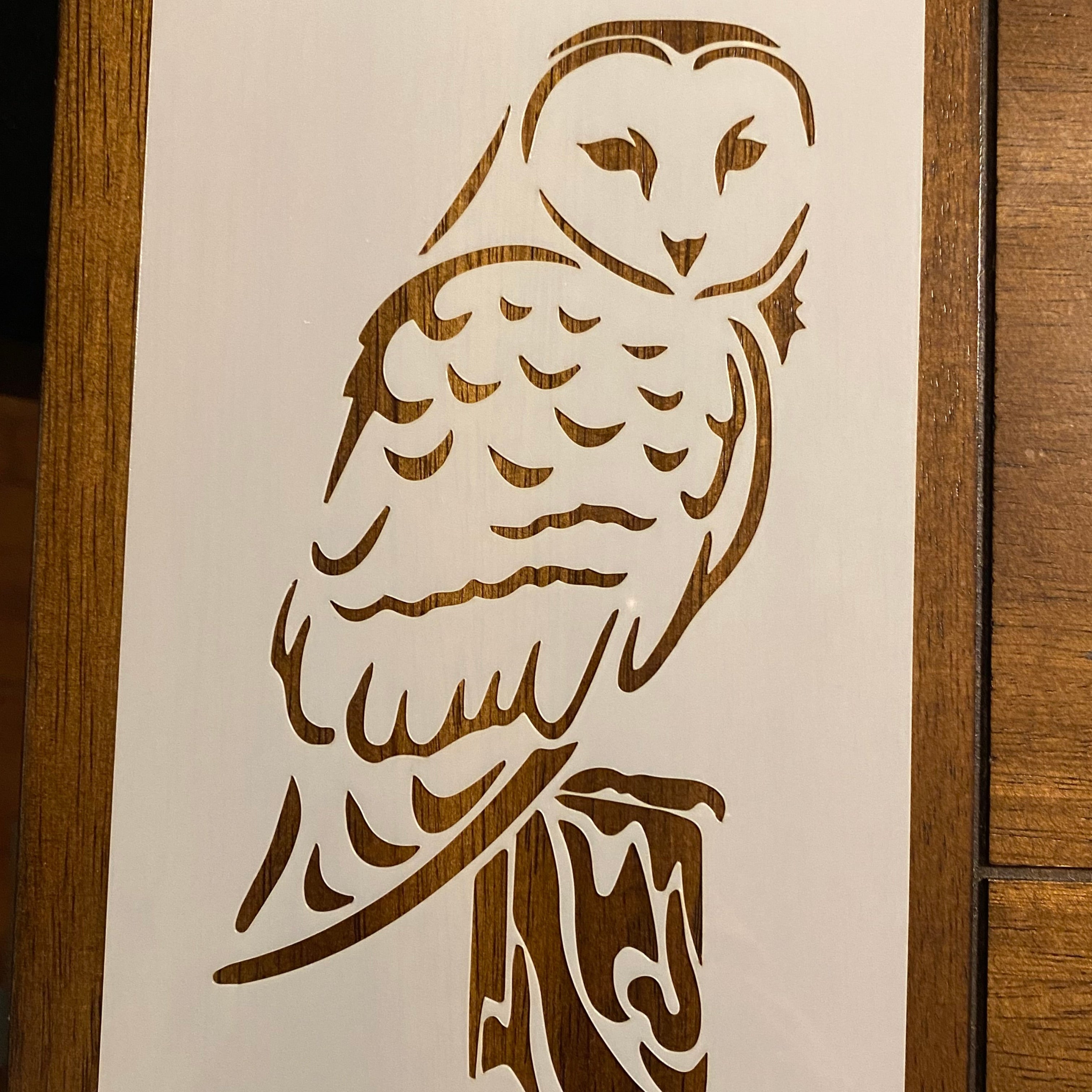 Barn owl stencil